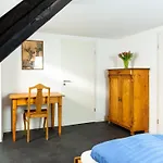 In Radisleben Mit Garten Und Terrasse By Interhome 펜션 발렌슈테트